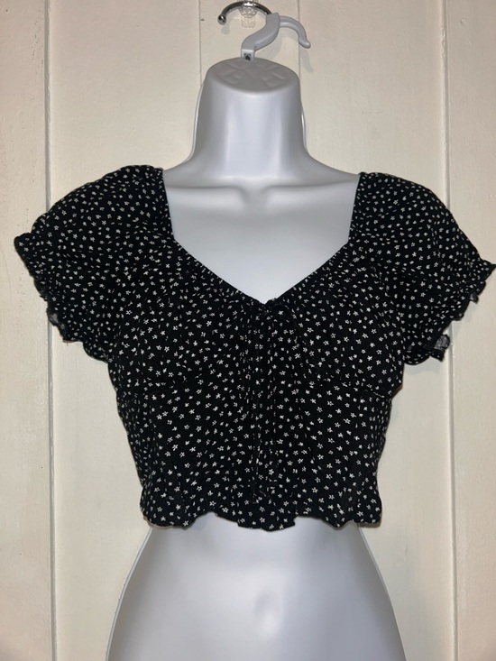 La Hearts Tops - La Hearts Black Floral Ditsy Crop Top